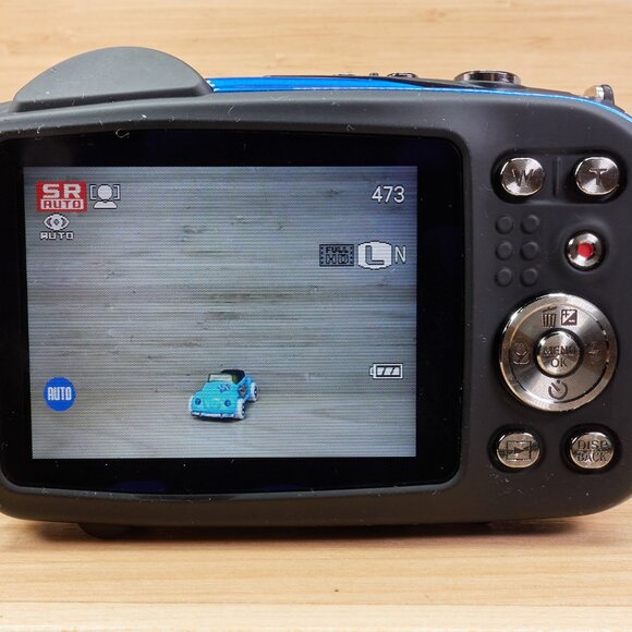 Fujifilm FinePix XP60 Digital Camera / Blue / Waterproof & Shockproof / Full HD - Picture 5 of 8